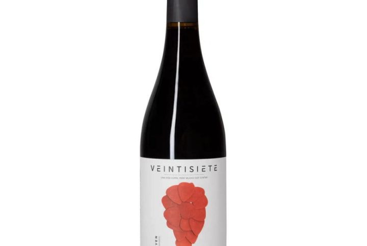 VEINTISIETE to wyjątkowe wino z Ribera del Duero , wino czerwone, wino wytrawne, sklep z winem, internetowy sklep z najlepszymi winami, upominki firmowe, prezenty , gift box